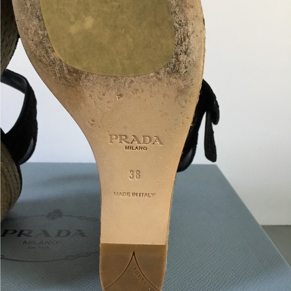 PRADA - Picture 10 of 16